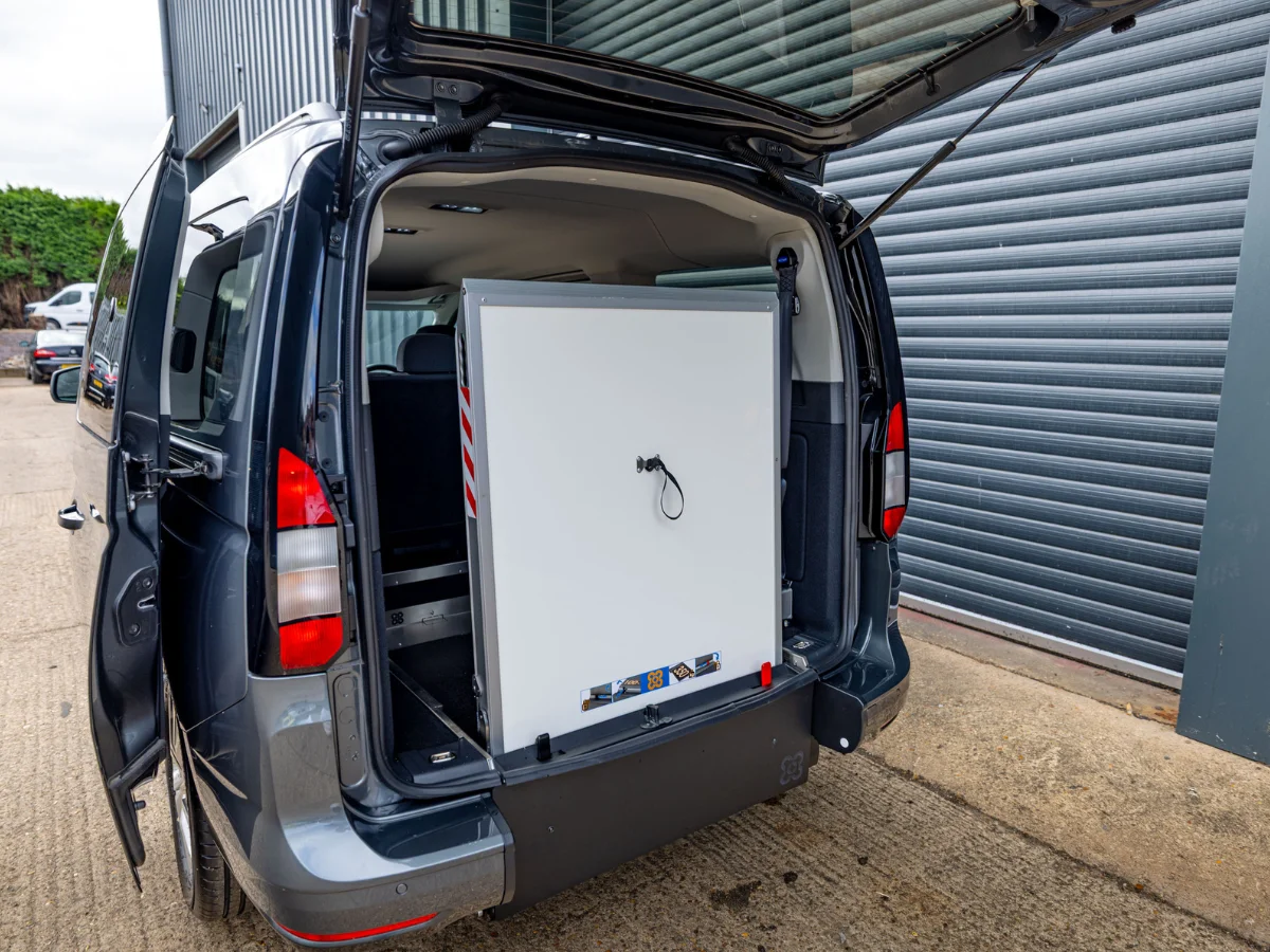 Ford-Tourneo-WAV​8